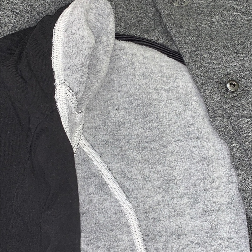 Lululemon Wrap Jacket - Picture 7 of 10
